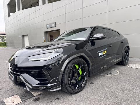 Lamborghini Urus 2022