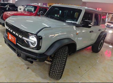 Ford Bronco 2024