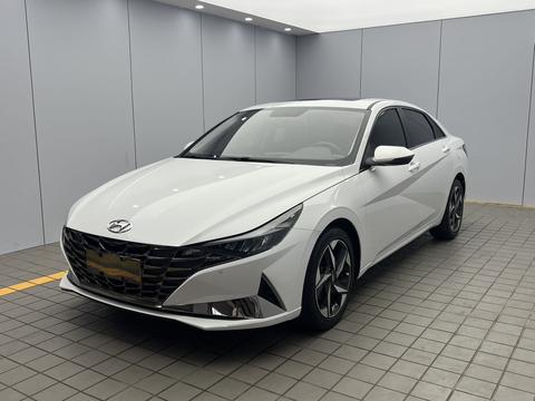 Hyundai Elantra 2022