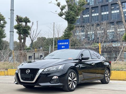 Nissan Teana 2022
