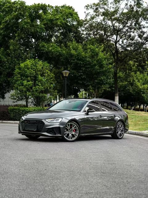 Audi S4 2024