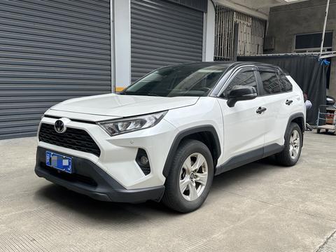 Toyota RAV4 2021