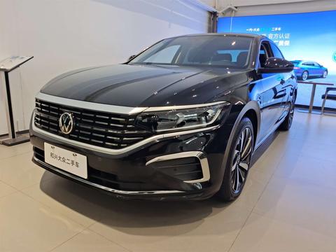 Volkswagen Passat 2025