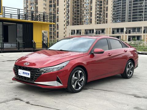 Hyundai Elantra 2022