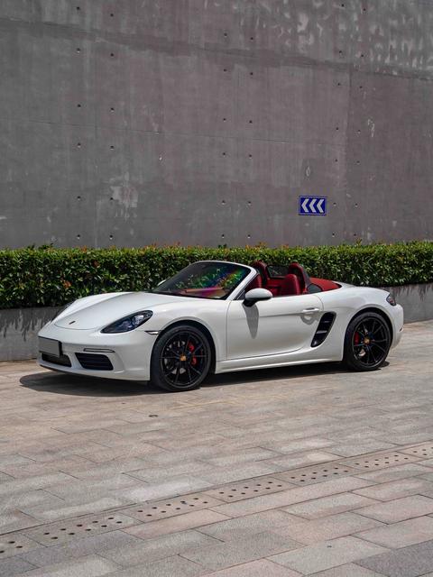 Porsche 718 2023