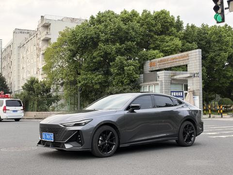 Changan UNI-V 2023
