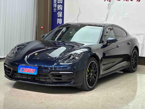 Porsche Panamera 2022