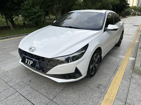 Hyundai Elantra 2022