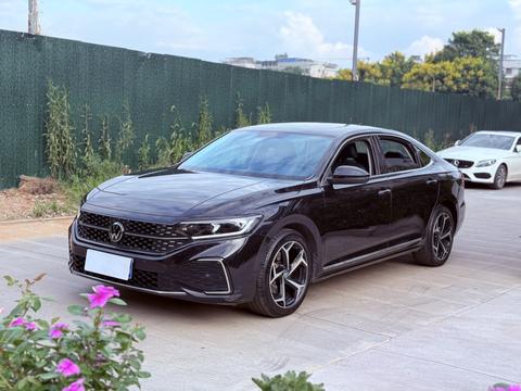 Volkswagen Passat 2023