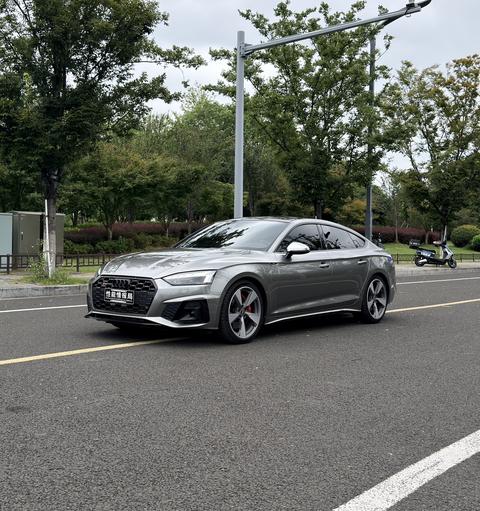 Audi S5 2022