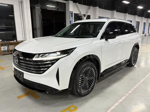 Nissan Pathfinder 2024