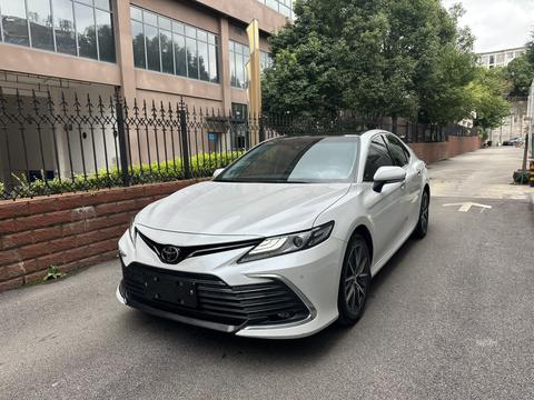 Toyota Camry 2021