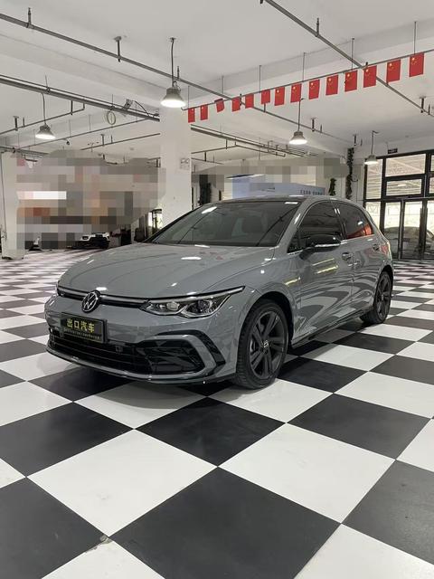 Volkswagen Golf 2021