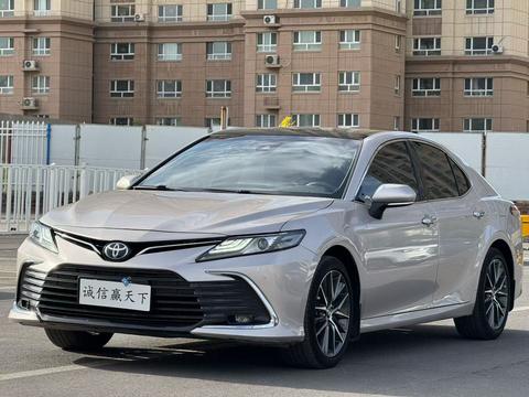 Toyota Camry 2022
