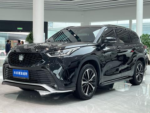 Toyota Crown Kluger 2022