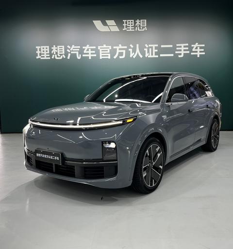 Li Auto L8 2025