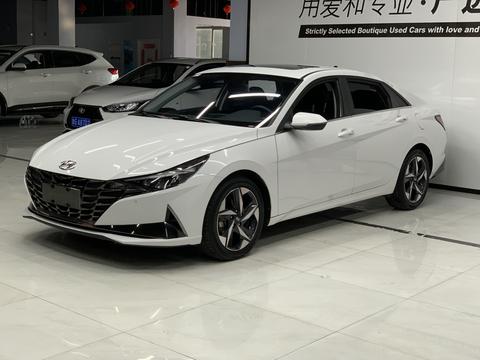 Hyundai Elantra 2022