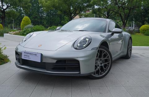 Porsche 911 2025