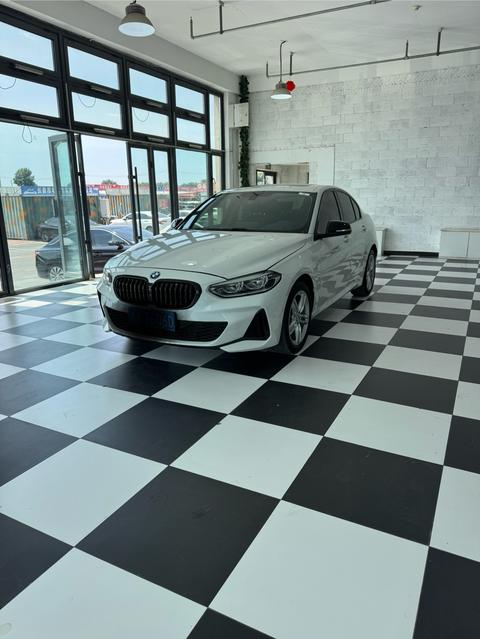 BMW 1 Series 2021