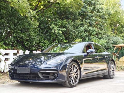 Porsche Panamera 2023