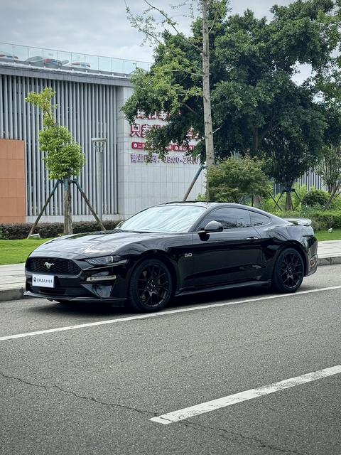 Ford Mustang 2021