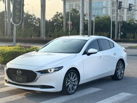 Mazda 3 Axela 2023