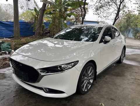 Mazda 3 Axela 2022