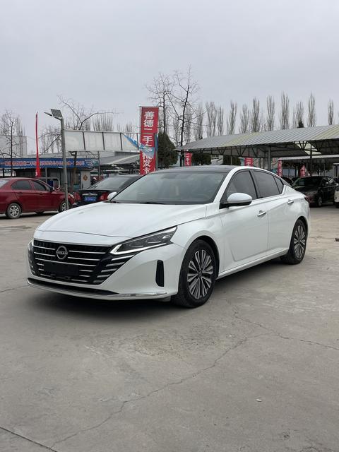 Nissan Teana 2022