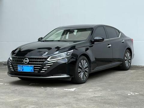 Nissan Teana 2022