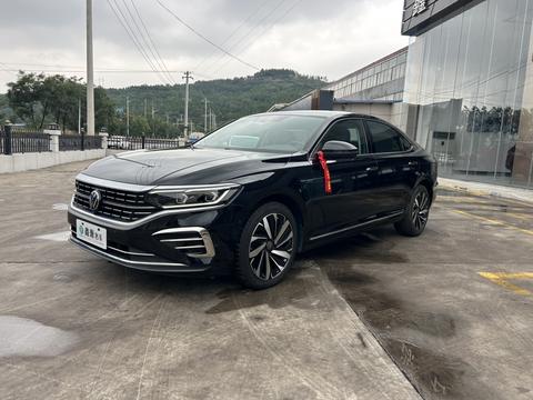 Volkswagen Passat 2022