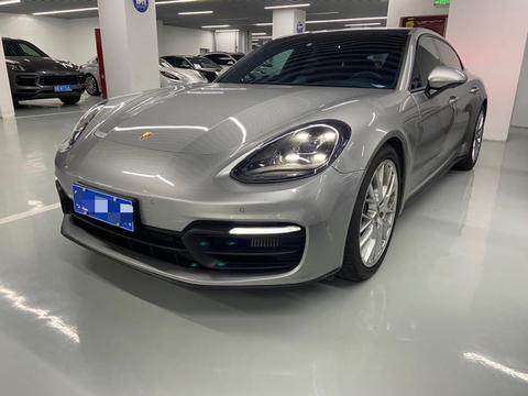 Porsche Panamera 2023