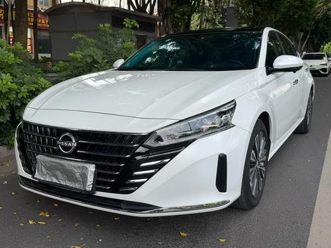 Nissan Teana 2022