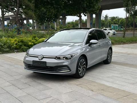 Volkswagen Golf 2021