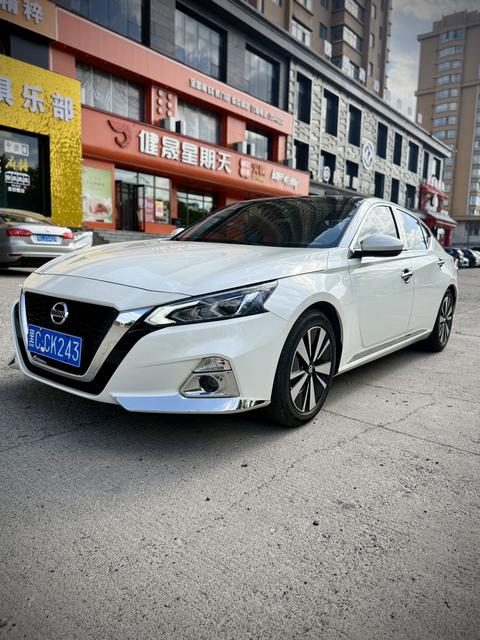Nissan Teana 2021