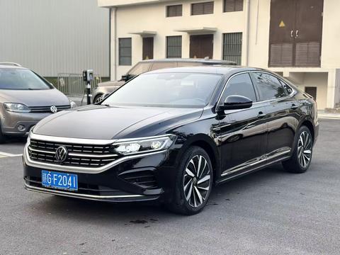 Volkswagen Passat 2023