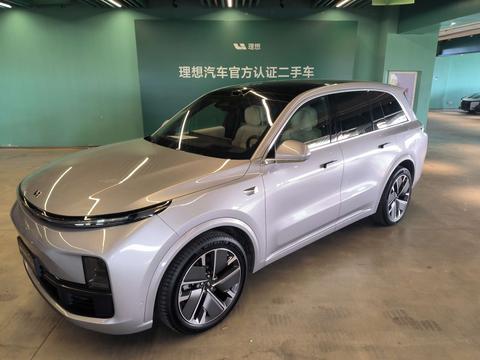 Li Auto L8 2025