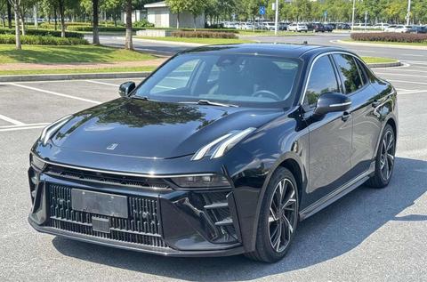 Lynk & Co 03 2023