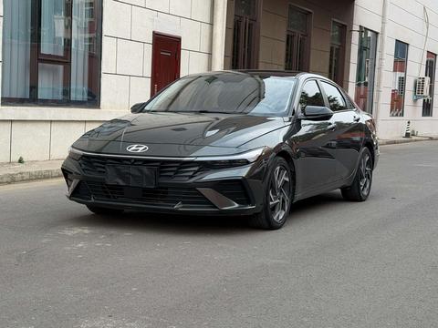 Hyundai Elantra 2023