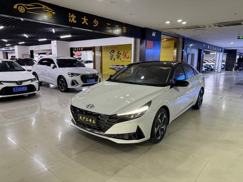 Hyundai Elantra 2022
