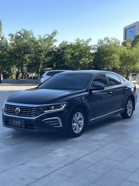 Volkswagen Passat 2022