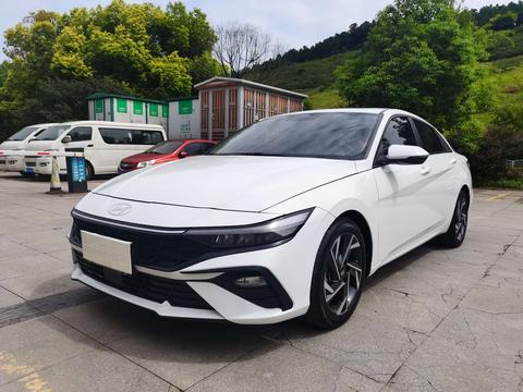 Hyundai Elantra 2023