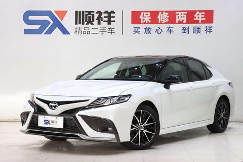 Toyota Camry 2021
