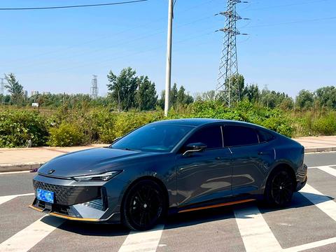 Changan UNI-V 2024