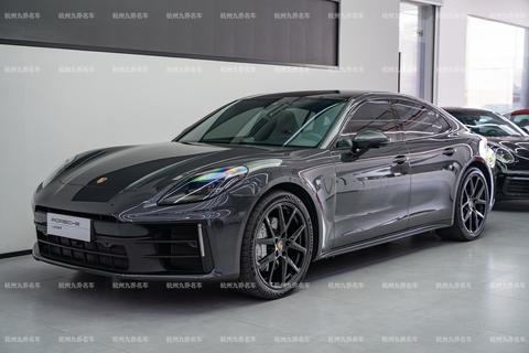 Porsche Panamera 2024