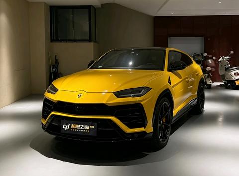Lamborghini Urus 2021