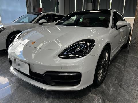 Porsche Panamera 2023