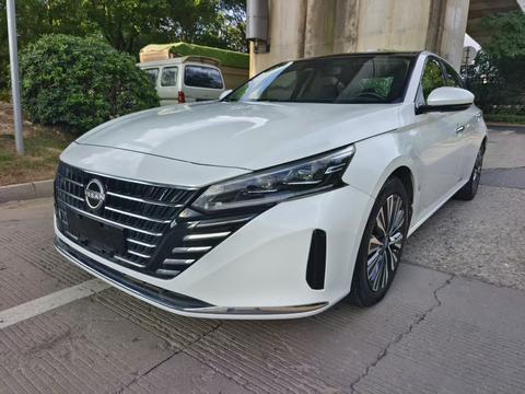 Nissan Teana 2022