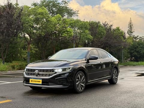 Volkswagen Passat 2022