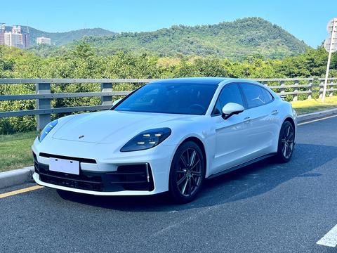 Porsche Panamera 2024