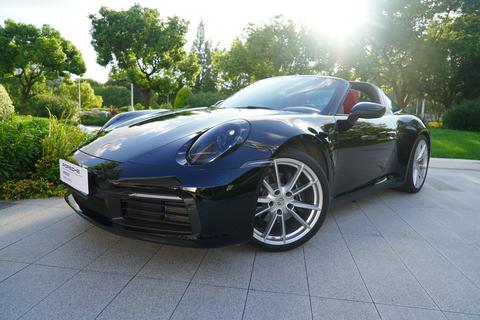 Porsche 911 2023